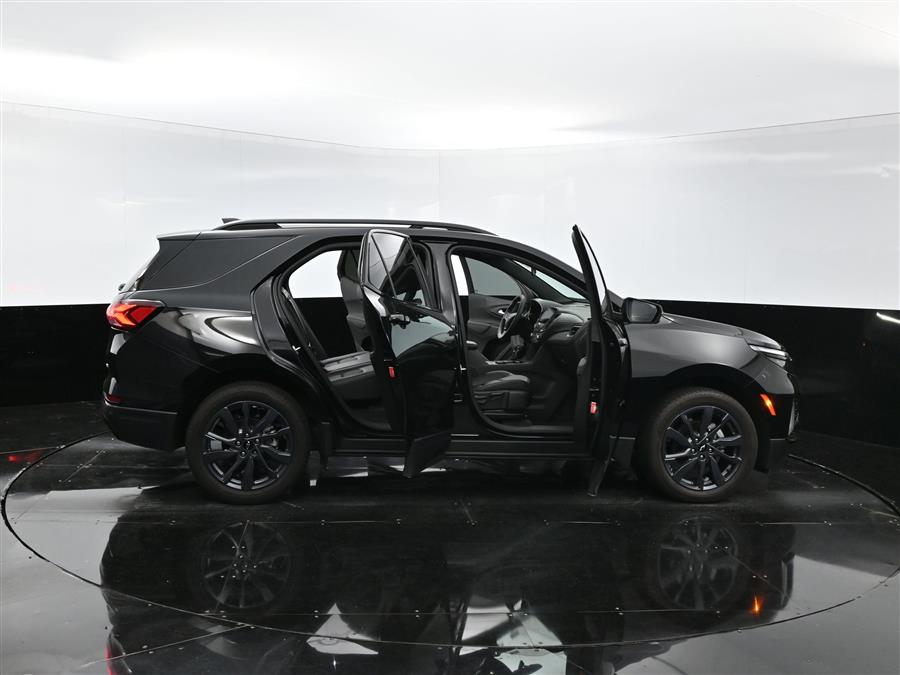 2024 Chevrolet Equinox RS photo