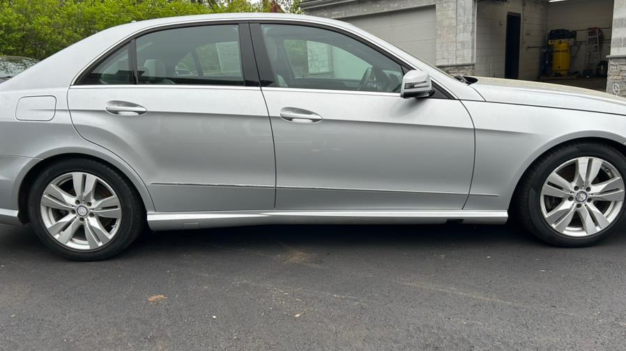 2011 Mercedes-Benz E-Class E350 4MATIC Luxury photo