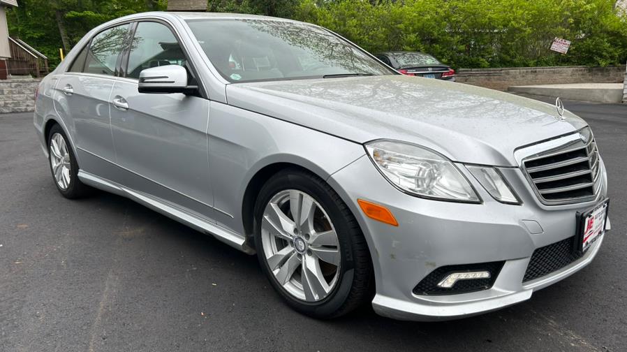 2011 Mercedes-Benz E-Class E350 4MATIC Luxury photo