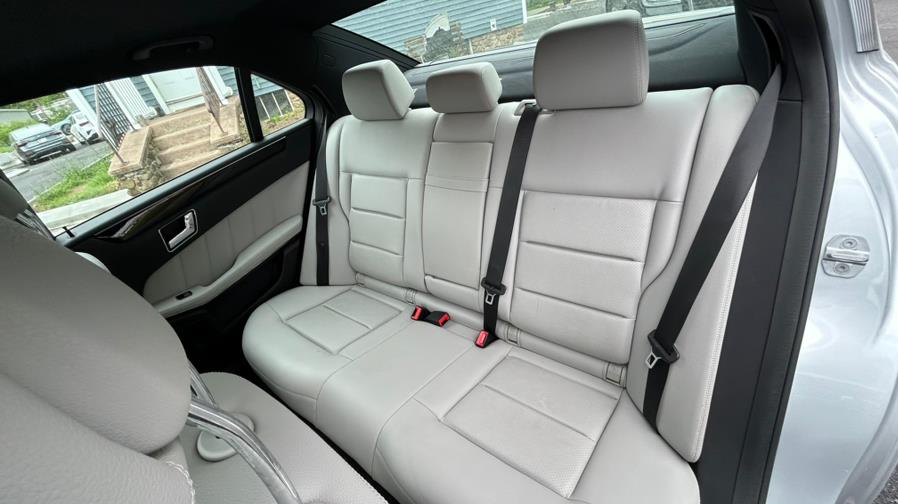 2011 Mercedes-Benz E-Class E350 4MATIC Luxury photo
