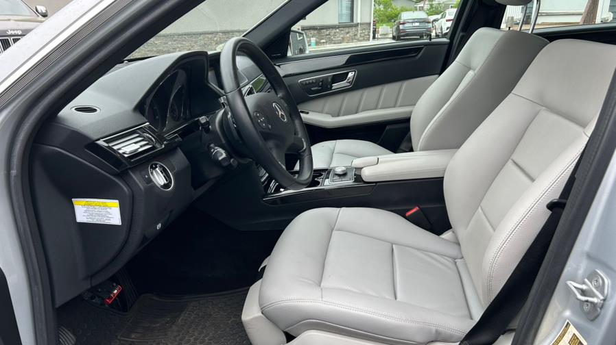 2011 Mercedes-Benz E-Class E350 4MATIC Luxury photo