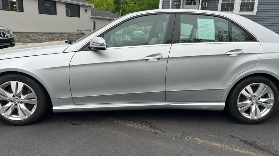 2011 Mercedes-Benz E-Class E350 4MATIC Luxury photo