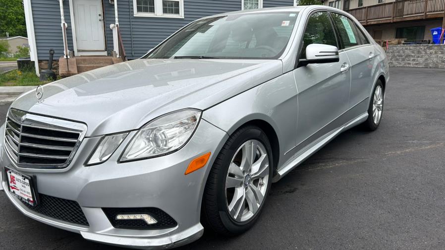 2011 Mercedes-Benz E-Class E350 4MATIC Luxury photo