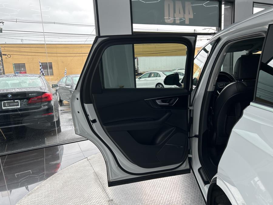 2019 Audi Q7 Premium Plus 55 TFSI quattro photo