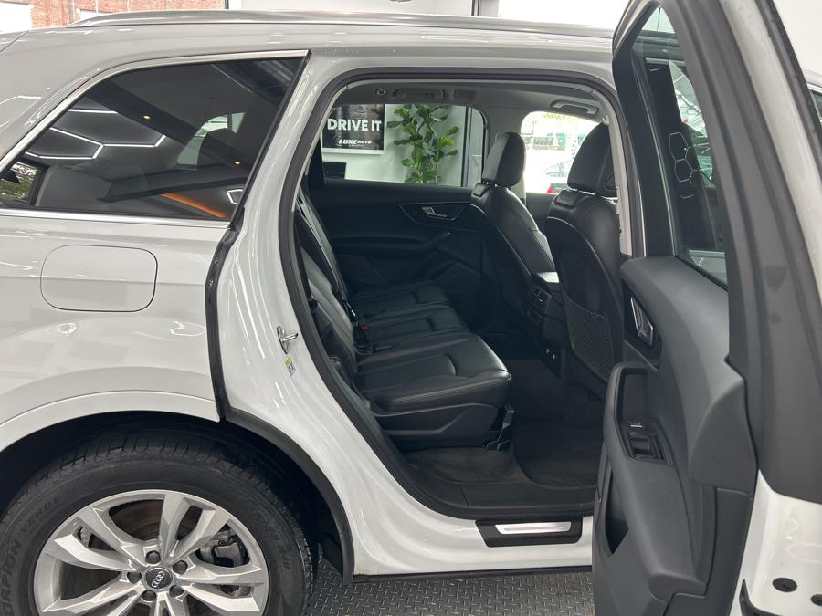2019 Audi Q7 Premium Plus 55 TFSI quattro photo