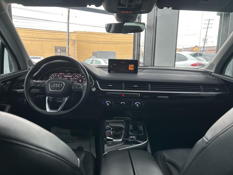 2019 Audi Q7 Premium Plus 55 TFSI quattro photo