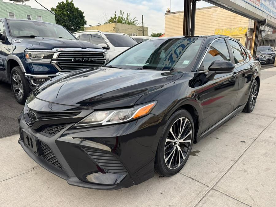 2019 Toyota Camry SE Auto (Natl) photo
