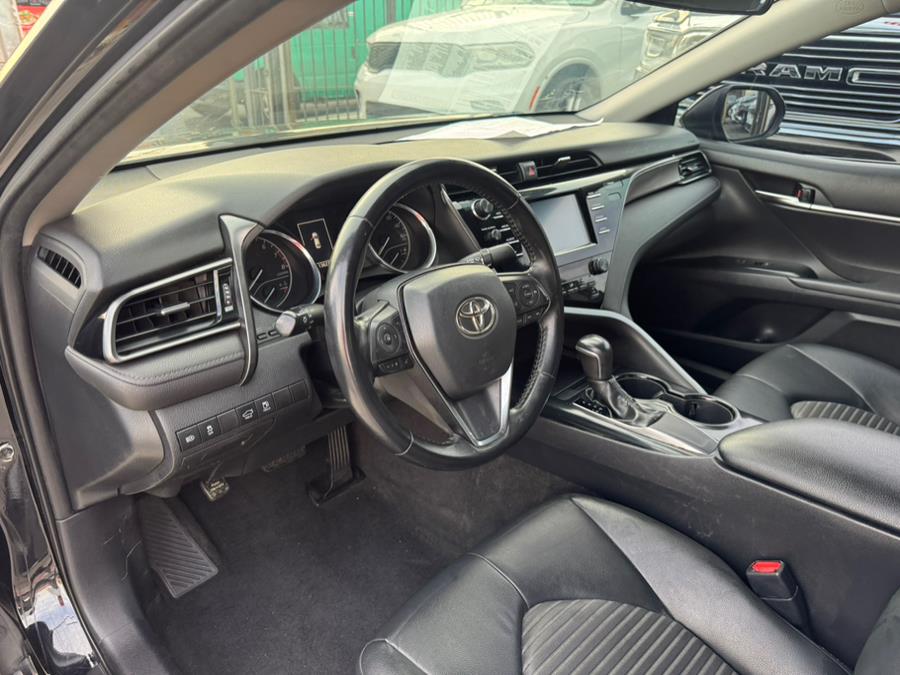 2019 Toyota Camry SE Auto (Natl) photo