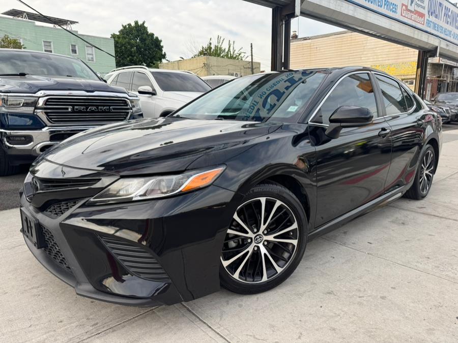 2019 Toyota Camry SE Auto (Natl) photo