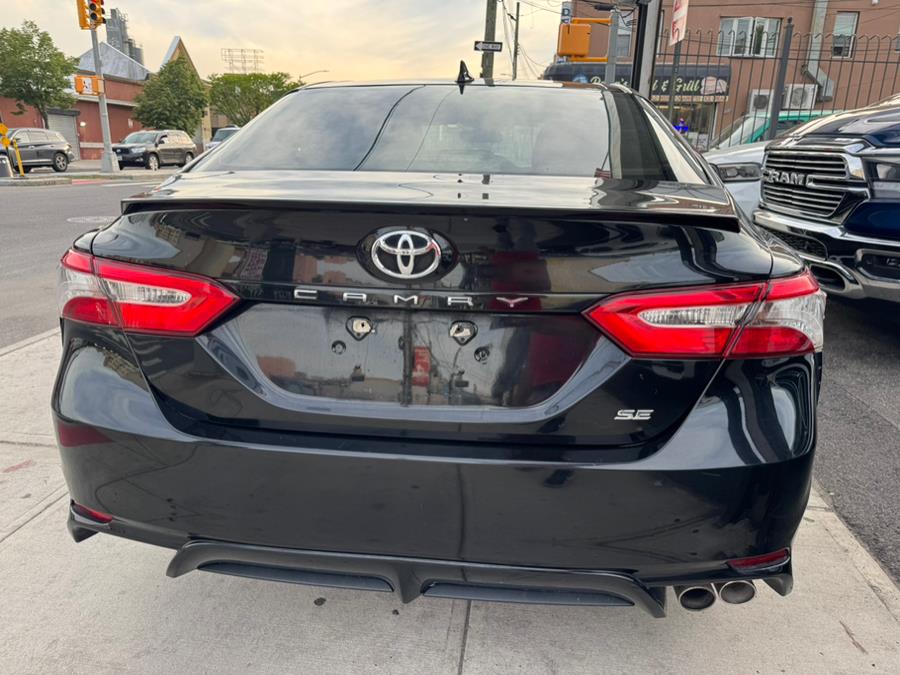 2019 Toyota Camry SE Auto (Natl) photo