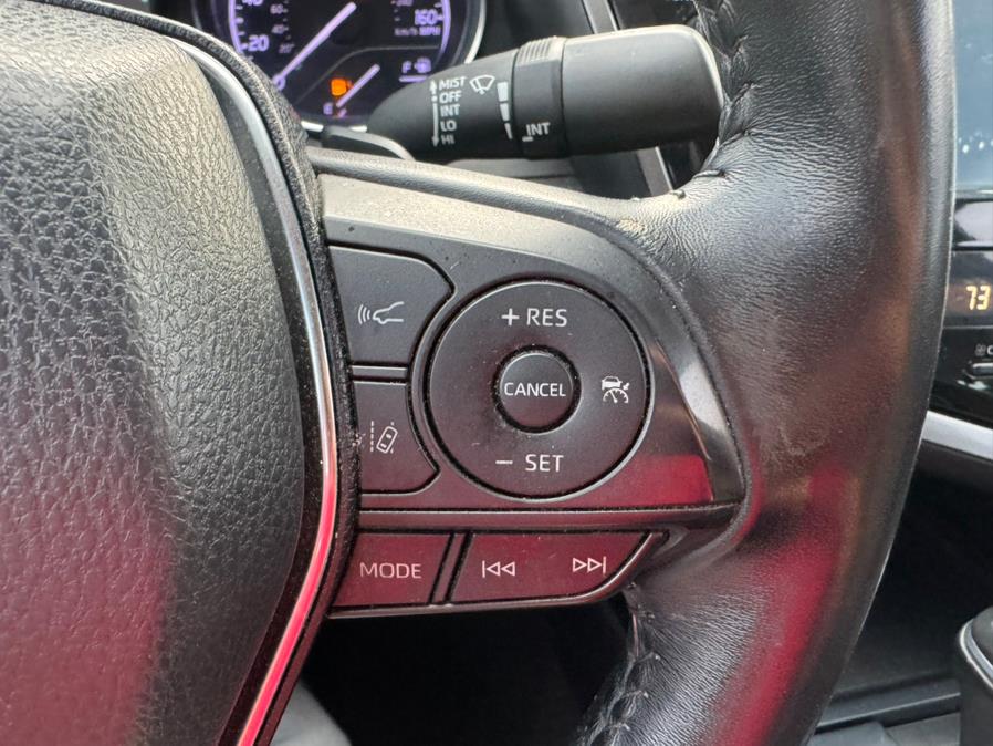 2019 Toyota Camry SE Auto (Natl) photo