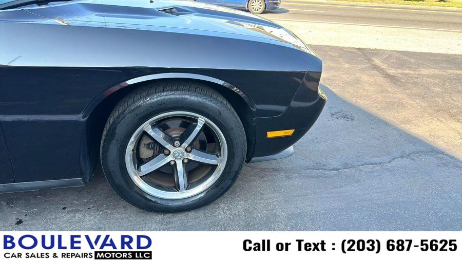 2010 Dodge Challenger SE photo