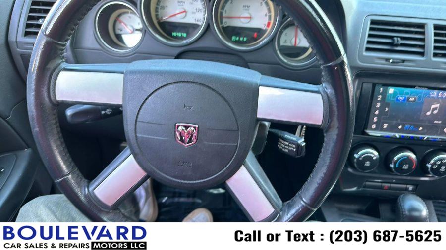 2010 Dodge Challenger SE photo