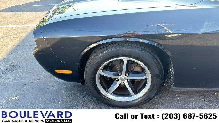 2010 Dodge Challenger SE photo
