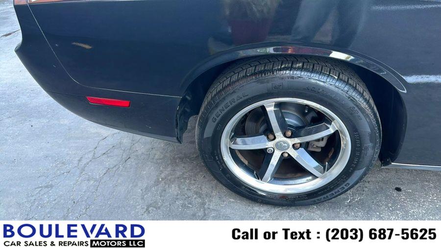 2010 Dodge Challenger SE photo