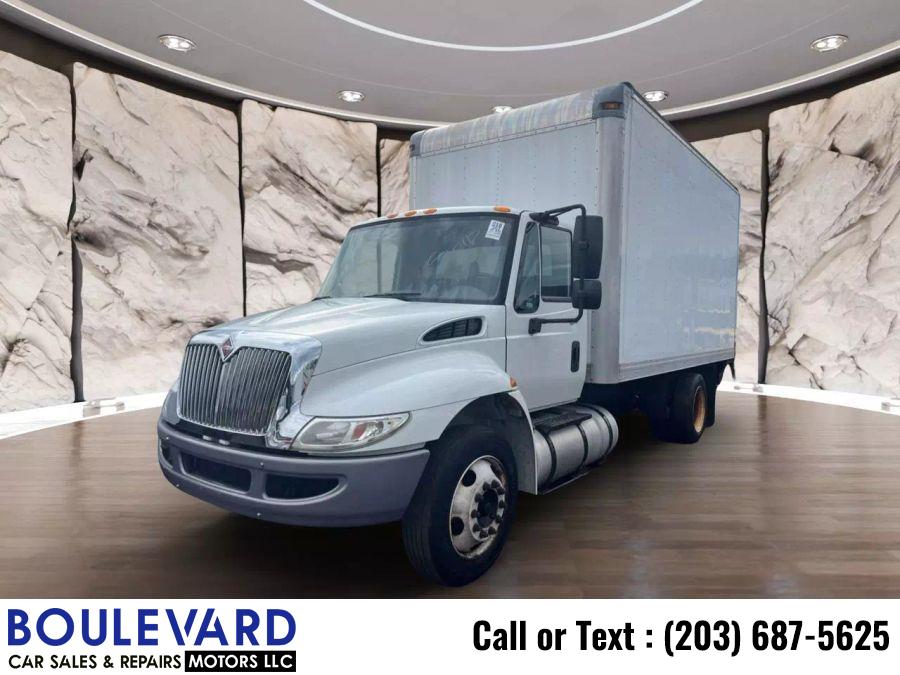 2013 International 4300 4300M7 Regular Cab photo