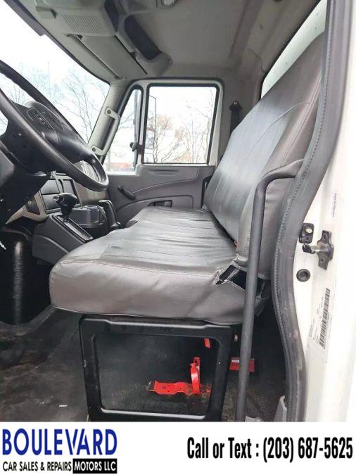 2013 International 4300 4300M7 Regular Cab photo