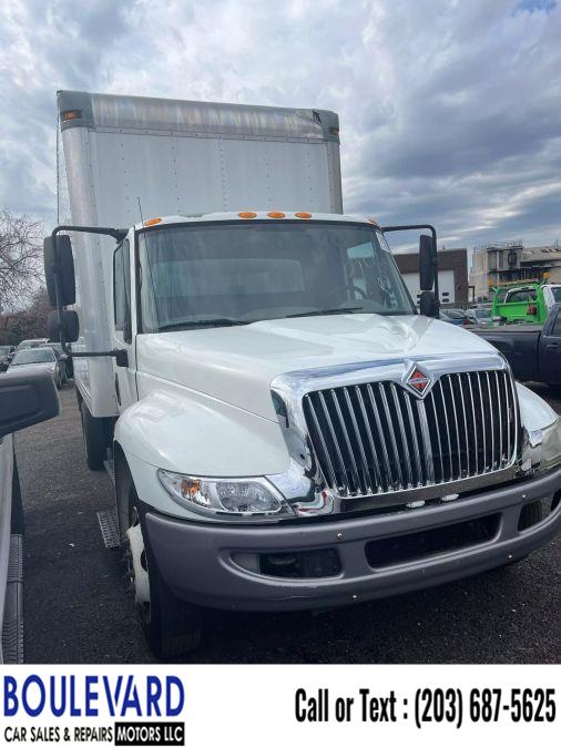 2013 International 4300 4300M7 Regular Cab photo