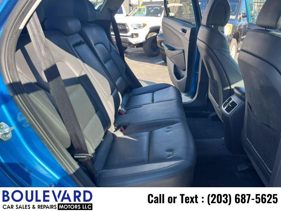 2017 Hyundai Tucson Limited Sport Utility 4D photo
