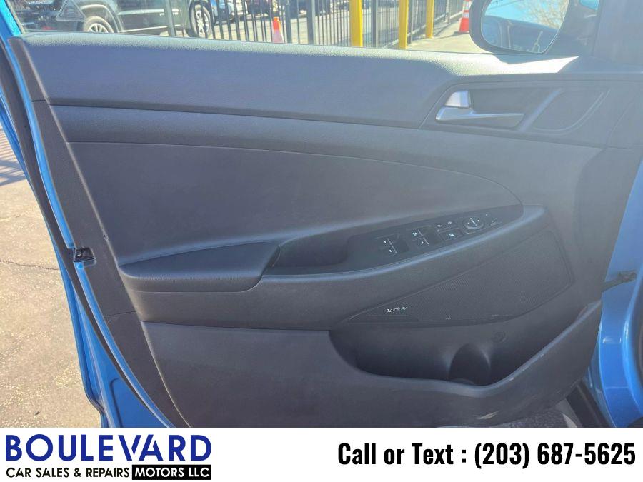 2017 Hyundai Tucson Limited Sport Utility 4D photo