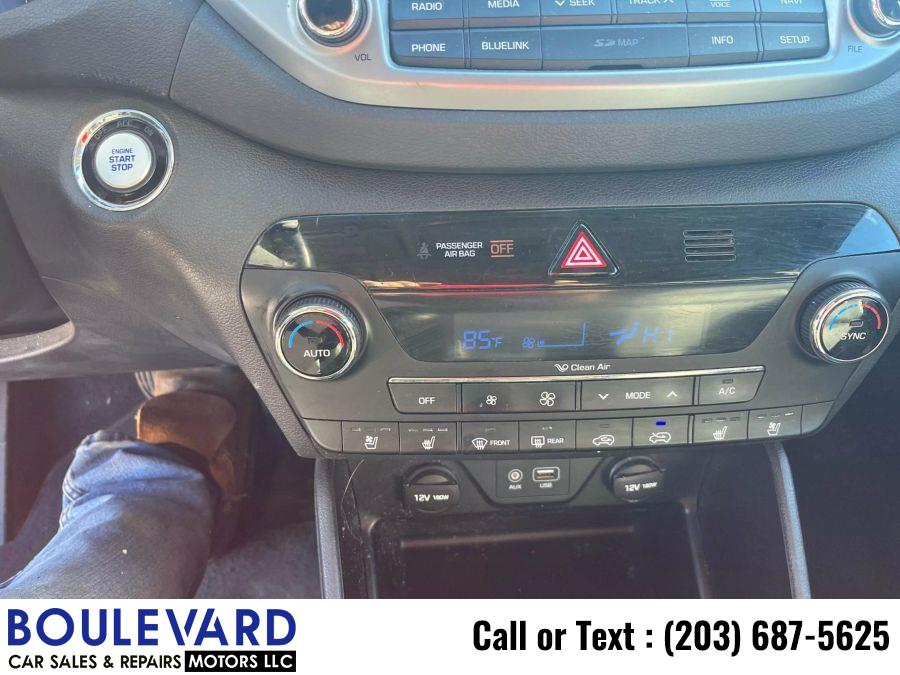 2017 Hyundai Tucson Limited Sport Utility 4D photo