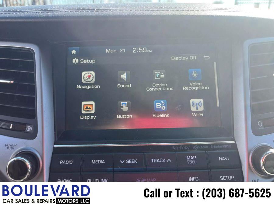 2017 Hyundai Tucson Limited Sport Utility 4D photo