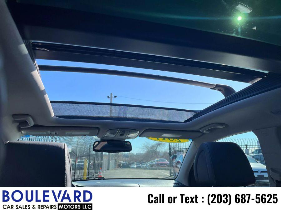 2017 Hyundai Tucson Limited Sport Utility 4D photo