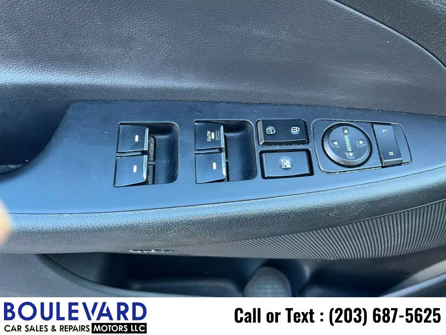 2017 Hyundai Tucson Limited Sport Utility 4D photo