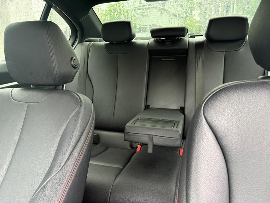 2018 BMW 3-Series 330i xDrive Sedan photo