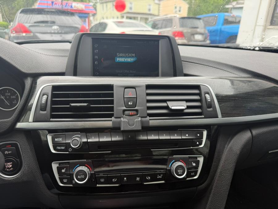 2018 BMW 3-Series 330i xDrive Sedan photo