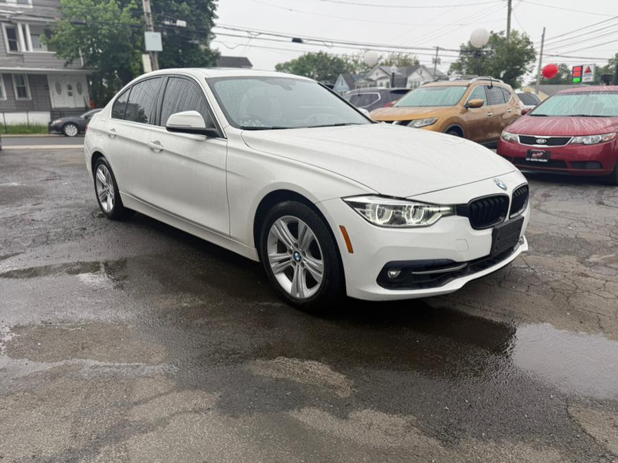 2018 BMW 3-Series 330i xDrive Sedan photo