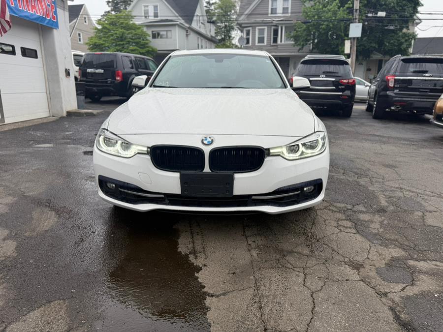 2018 BMW 3-Series 330i xDrive Sedan photo