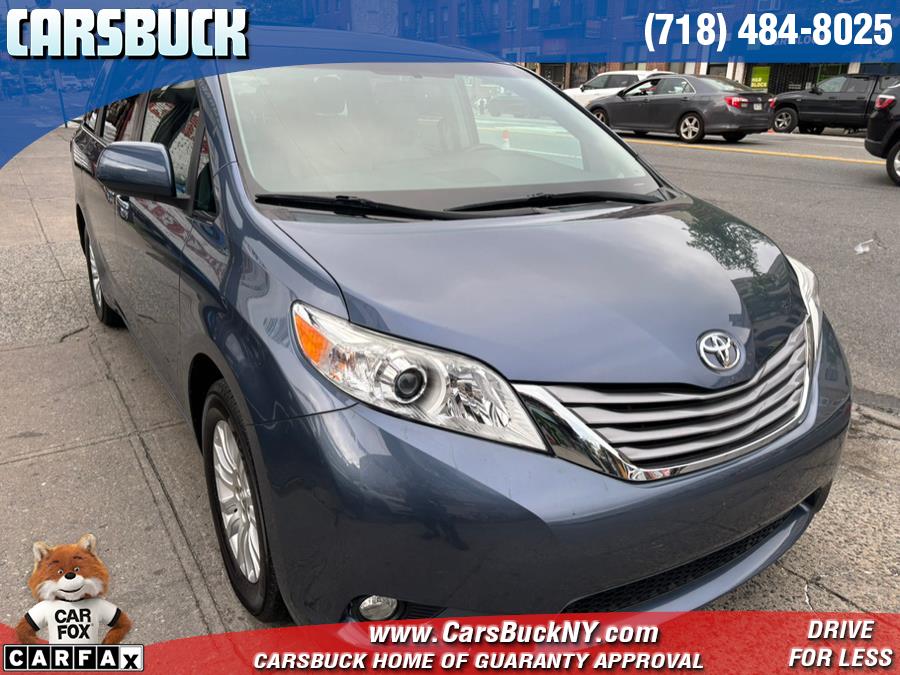 2015 Toyota Sienna 5dr 8-Pass Van XLE FWD (Natl) photo