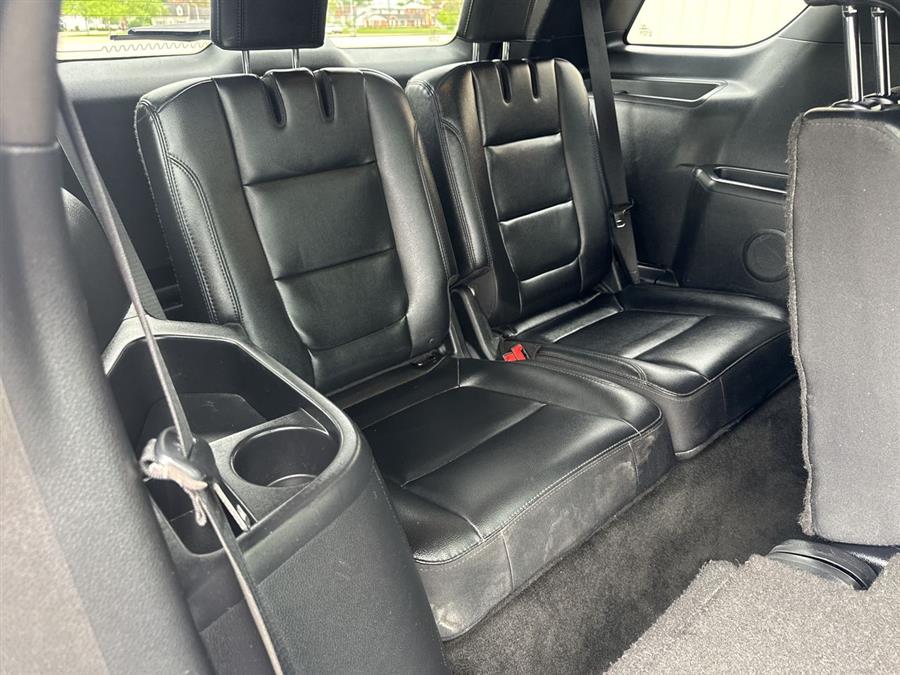 2016 Ford Explorer XLT photo
