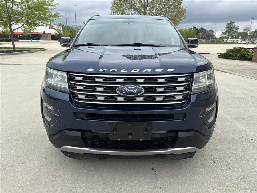 2016 Ford Explorer XLT photo