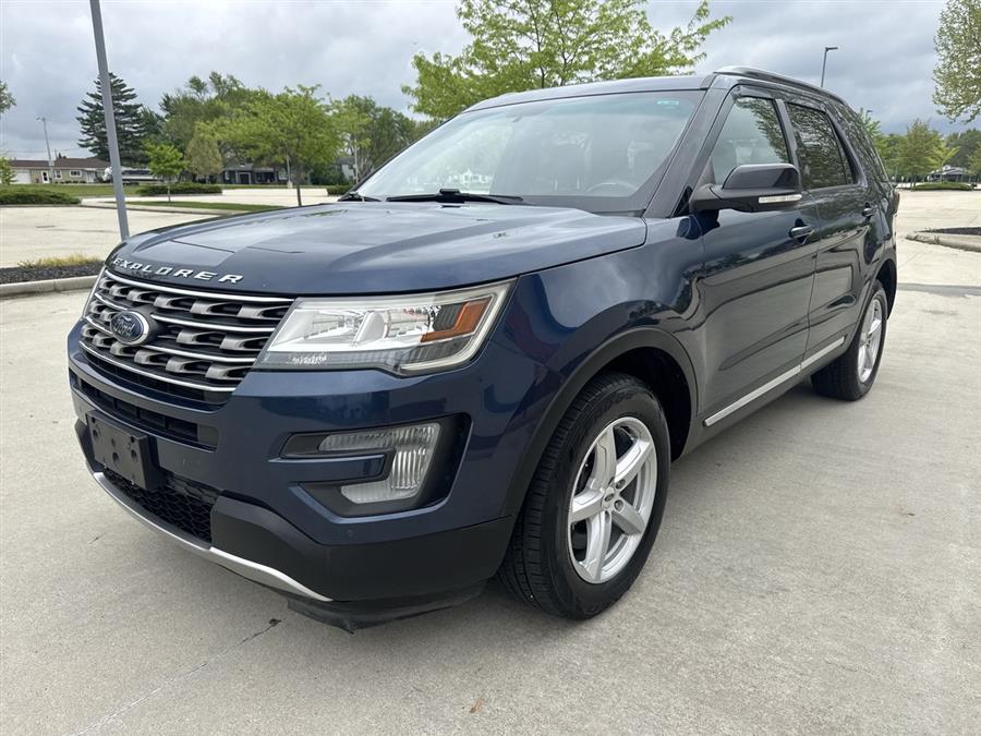 2016 Ford Explorer XLT photo