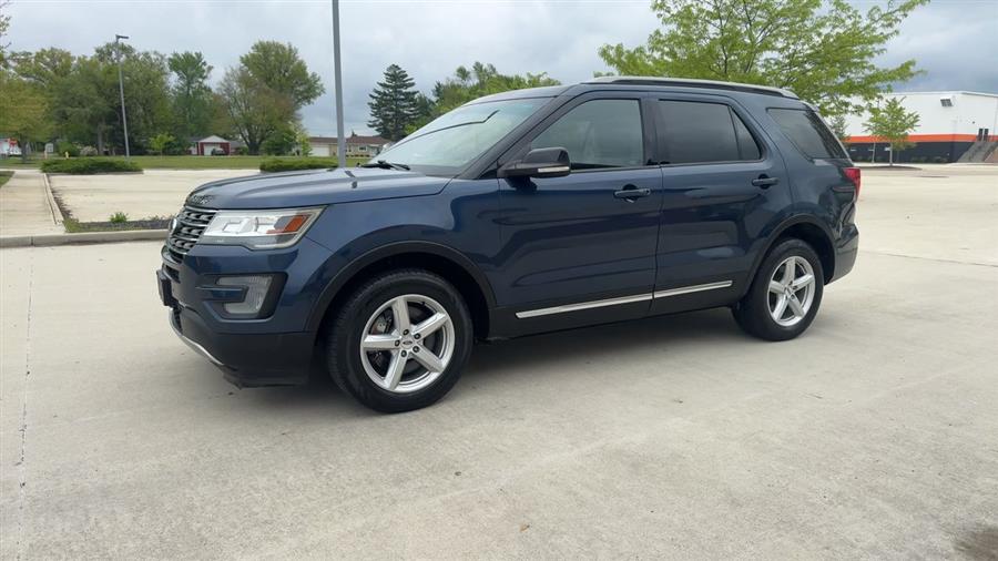 2016 Ford Explorer XLT photo