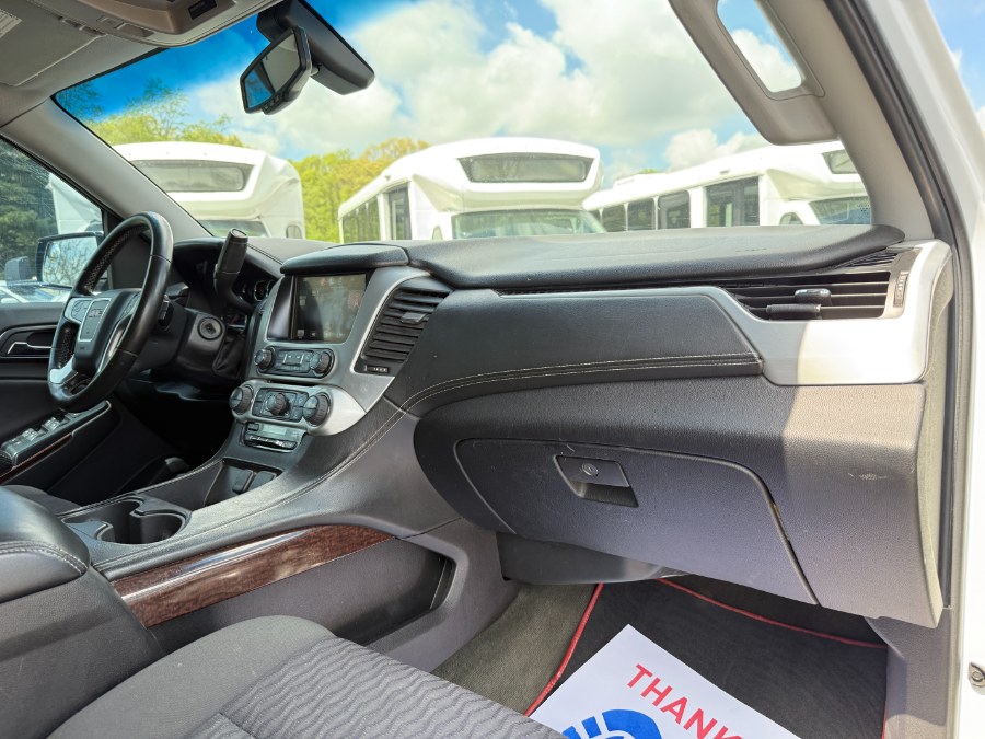 2015 GMC Yukon SLE photo