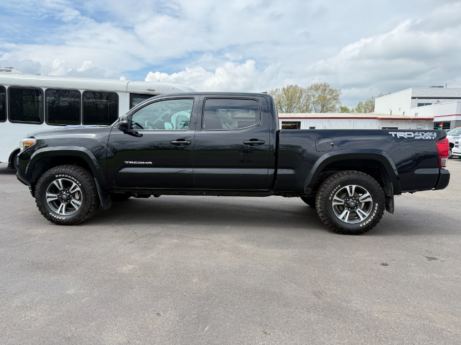 2017 Toyota Tacoma TRD Sport Double Cab 6'' Bed V photo