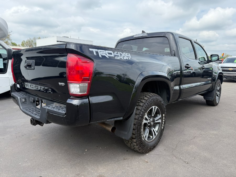 2017 Toyota Tacoma TRD Sport Double Cab 6'' Bed V photo