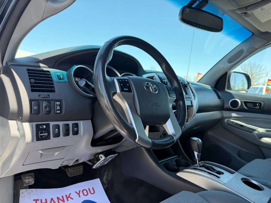 2013 Toyota Tacoma V6 photo