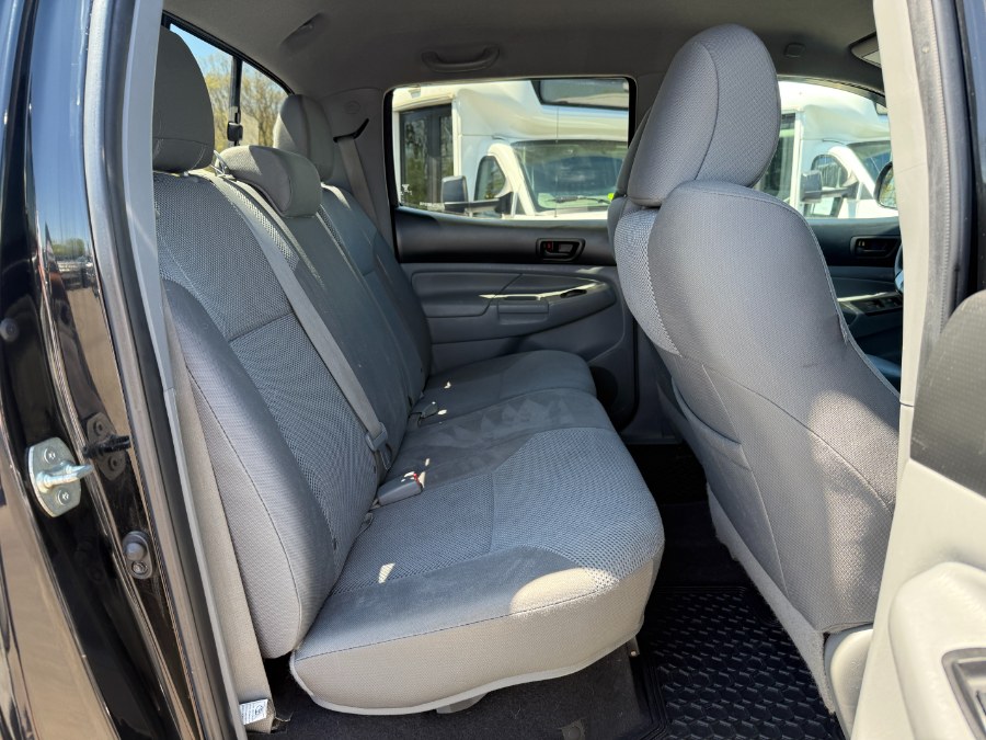 2013 Toyota Tacoma V6 photo