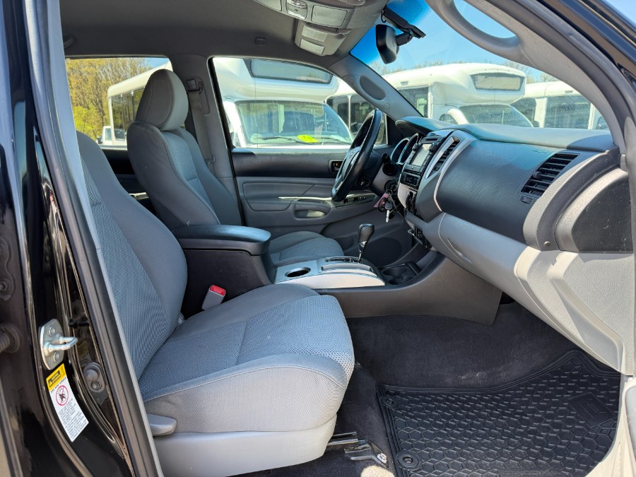 2013 Toyota Tacoma V6 photo