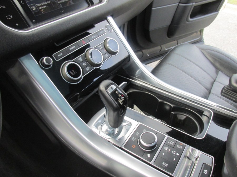 2016 Land Rover Range Rover Sport 4WD 4dr V6 HSE photo