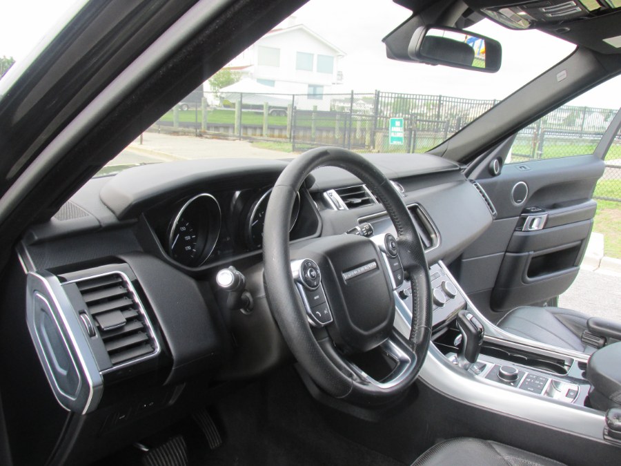 2016 Land Rover Range Rover Sport 4WD 4dr V6 HSE photo