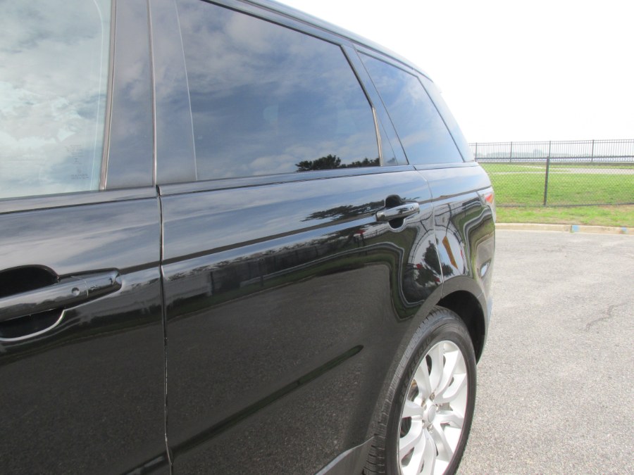 2016 Land Rover Range Rover Sport 4WD 4dr V6 HSE photo
