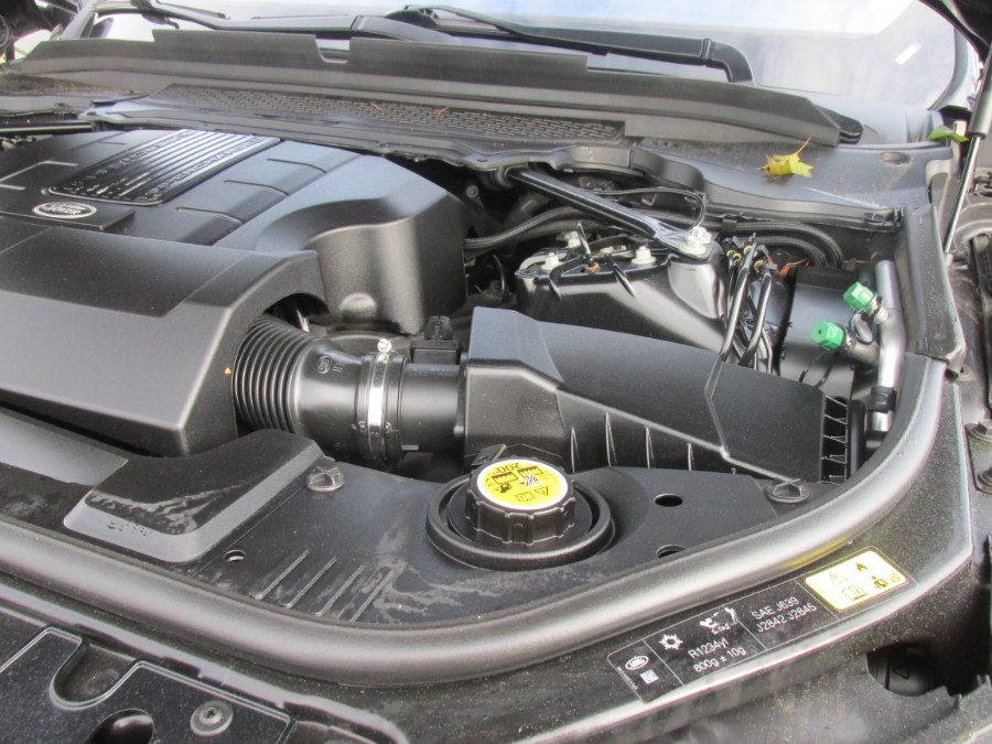 2016 Land Rover Range Rover Sport 4WD 4dr V6 HSE photo