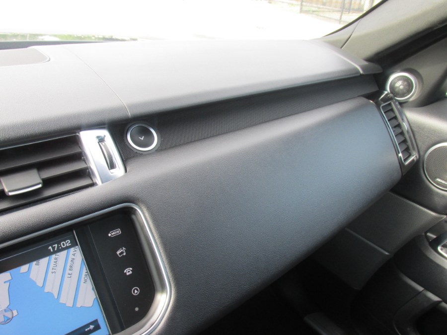 2016 Land Rover Range Rover Sport 4WD 4dr V6 HSE photo