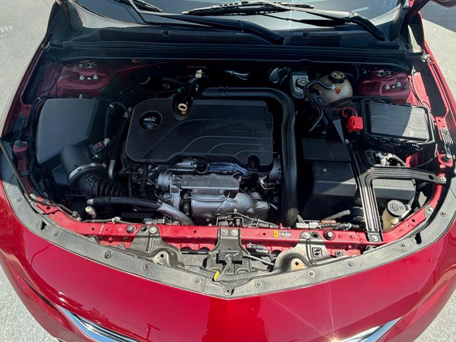 2018 Chevrolet Malibu 4dr Sdn LT w/1LT photo