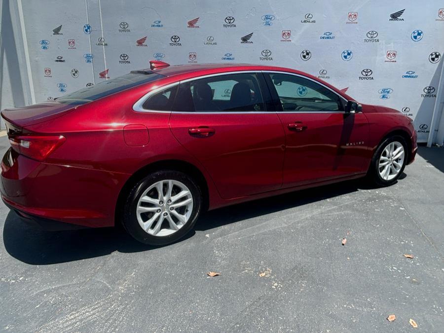 2018 Chevrolet Malibu 4dr Sdn LT w/1LT photo